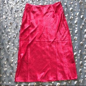 Hot pink maxi skirt with leopard print